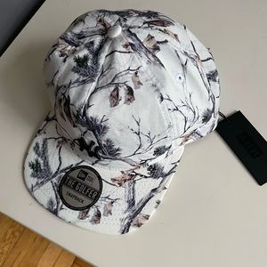White Yankee Pine tree camo snap back from Kith NY  (Never worn)